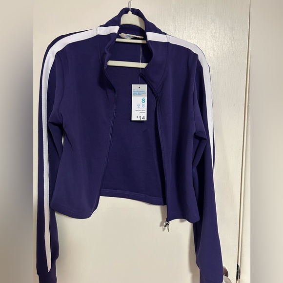 NWT Purple Top - Picture 1 of 5